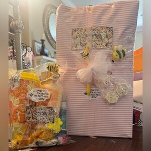 Bee-Themed Gift Set with Pink Striped Bag